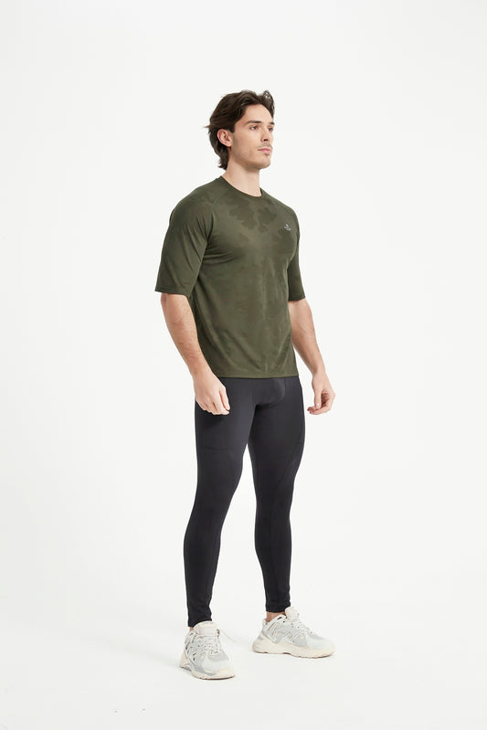 Men's Short Sleeved Crew Neck Raglan Sleeved Tee